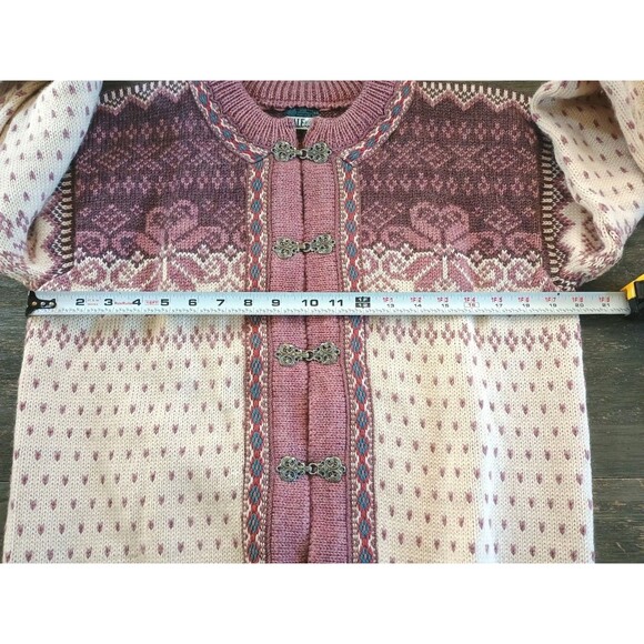 Dale Of Norway Pink Beige Wool Woven Silver Tone Buckle Front Sweater Sz 44 US L - Picture 5 of 7